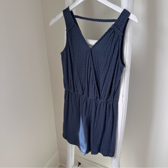 Universal Thread Blue Romper Size Small - Picture 16 of 16